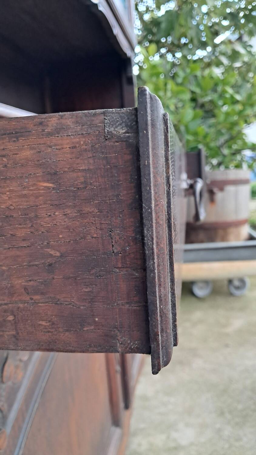 Louis XV two-body buffet