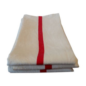Set of 3 old linen towels