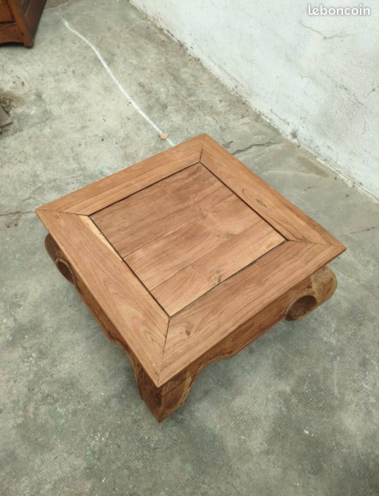 "Opium" coffee table in carved solid wood - Chic Ethnic Style