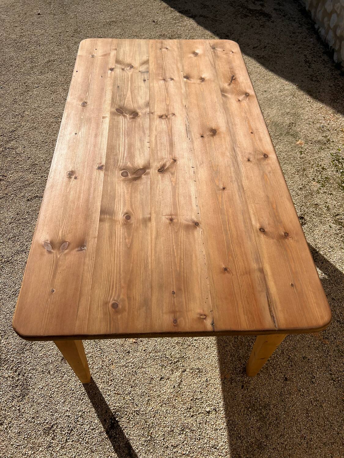 Farm table