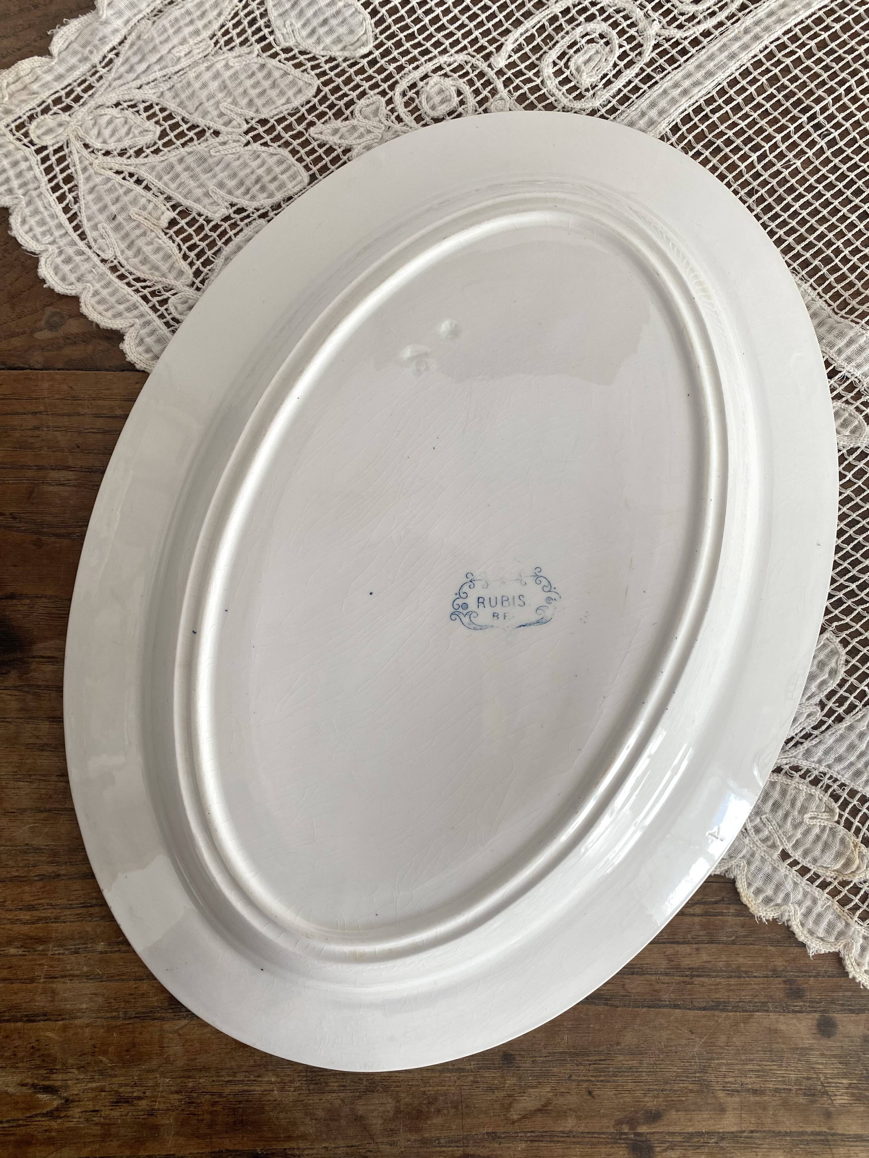 Boch Frères Rubis model ironstone oval dish