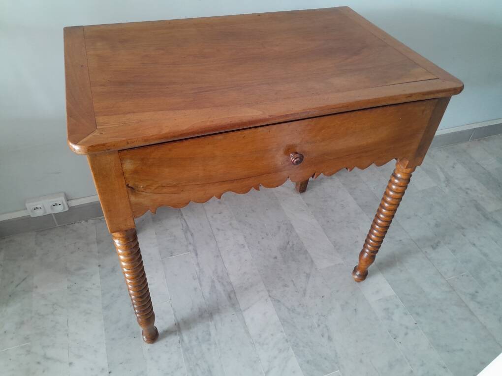 side table / desk