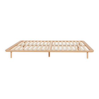 Cadre de lit en bois minimale