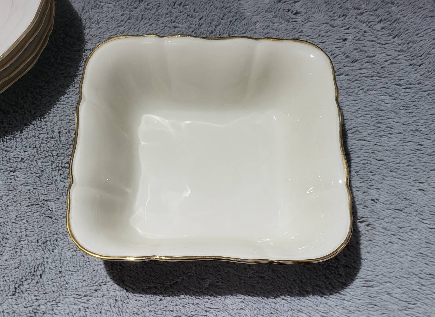 67-piece Bavarian porcelain dinnerware set