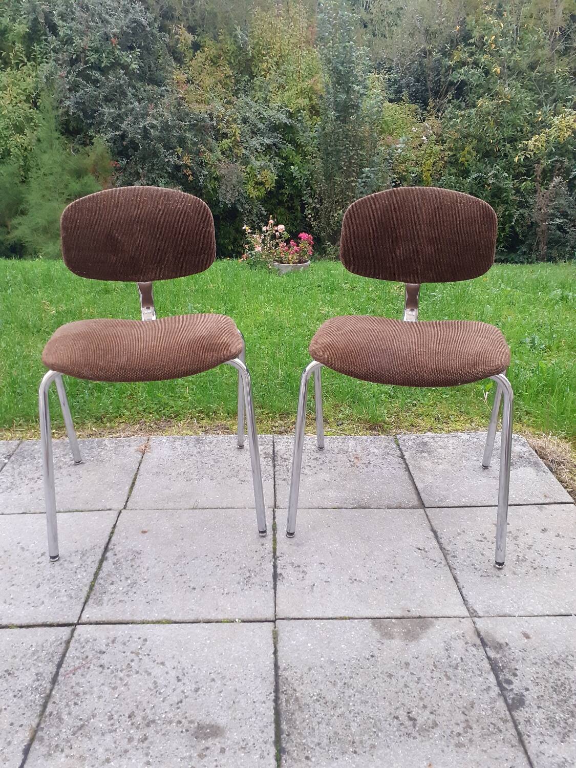 Strafor steelcase chairs