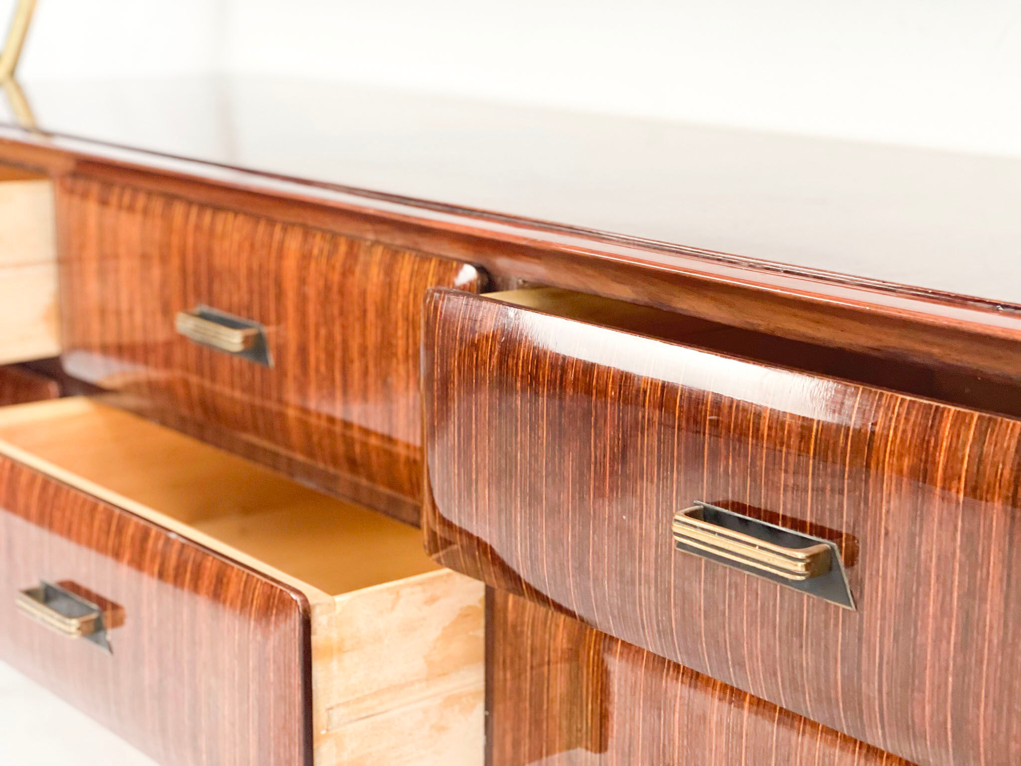 Silvio Cavatorta sideboard