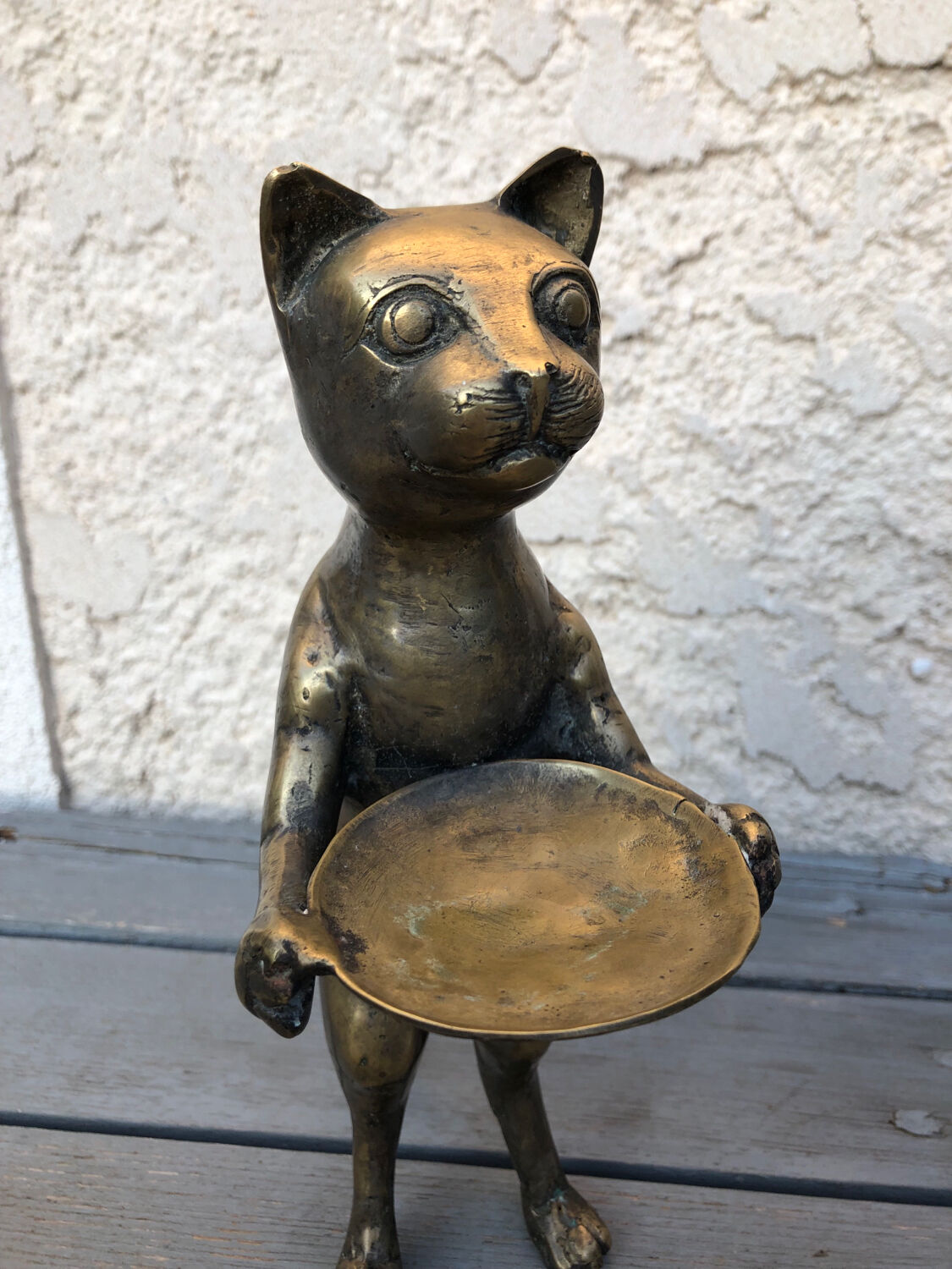 Brass butler cat after Giacometti
