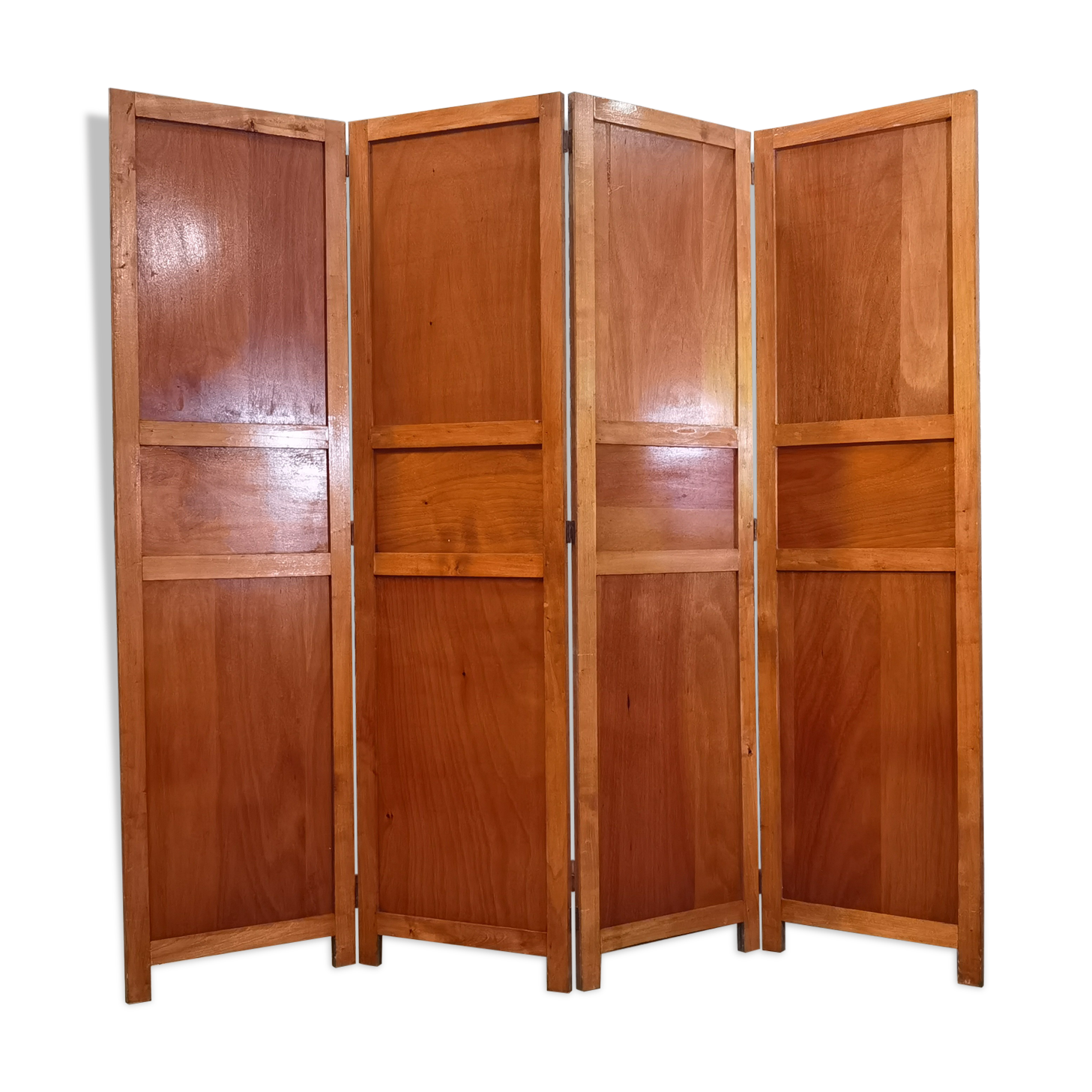 Wooden screen year 60