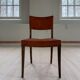 Chaise suédoise Art déco en pin et cuir Carl Bergsten 1929