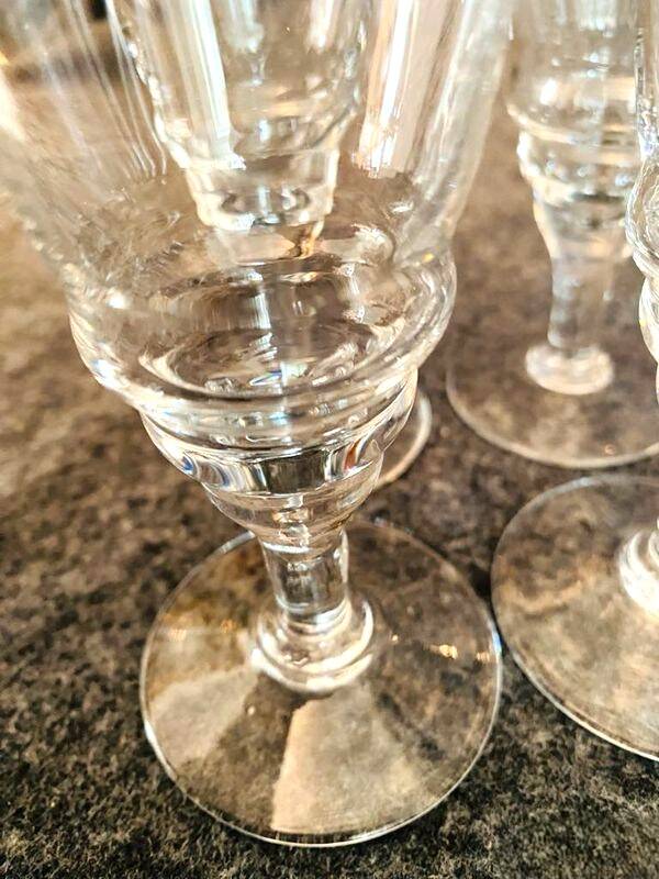 Set of 8 engraved crystal glasses from the 1970s