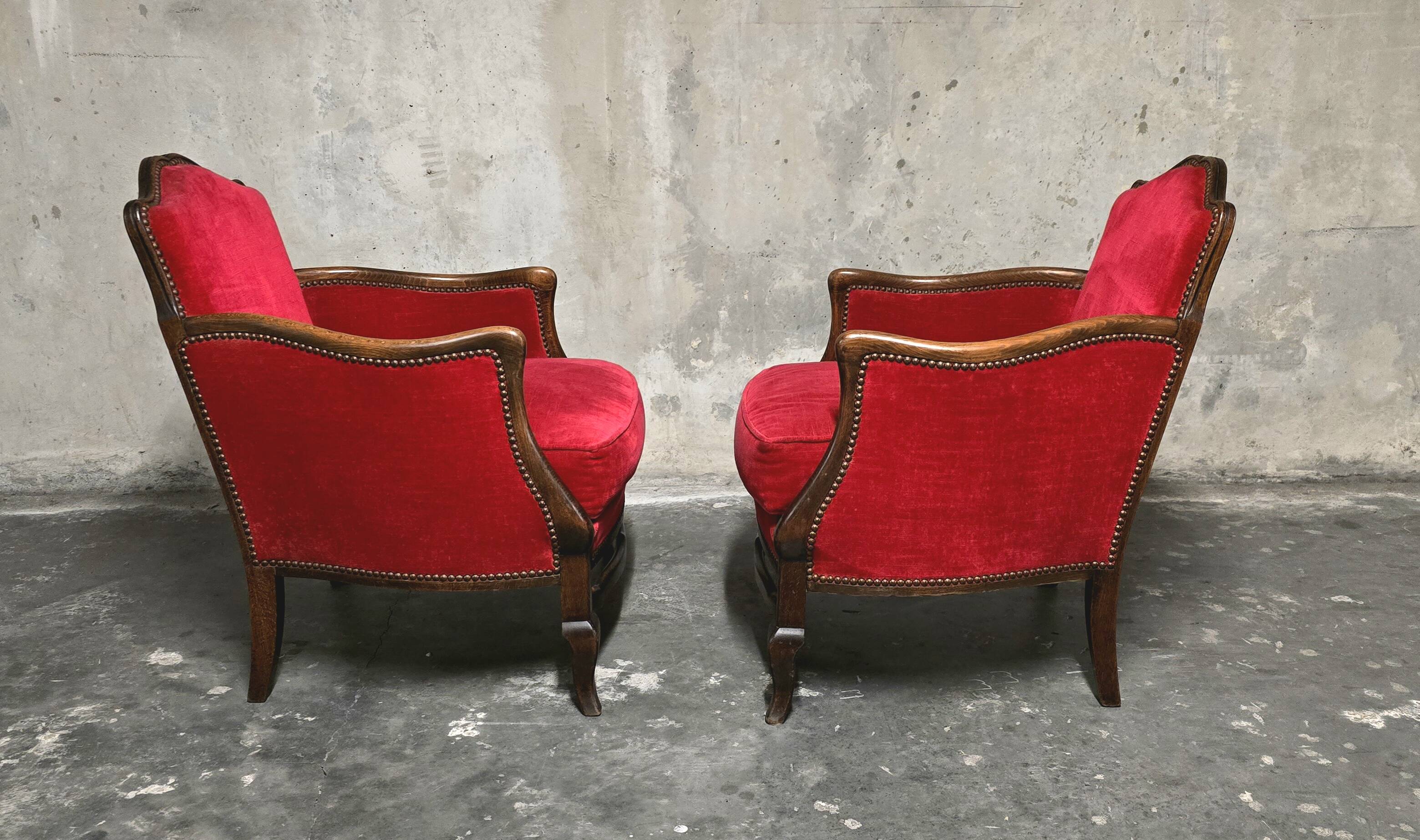 Pair of Louis XV style bergère armchairs in red velvet.