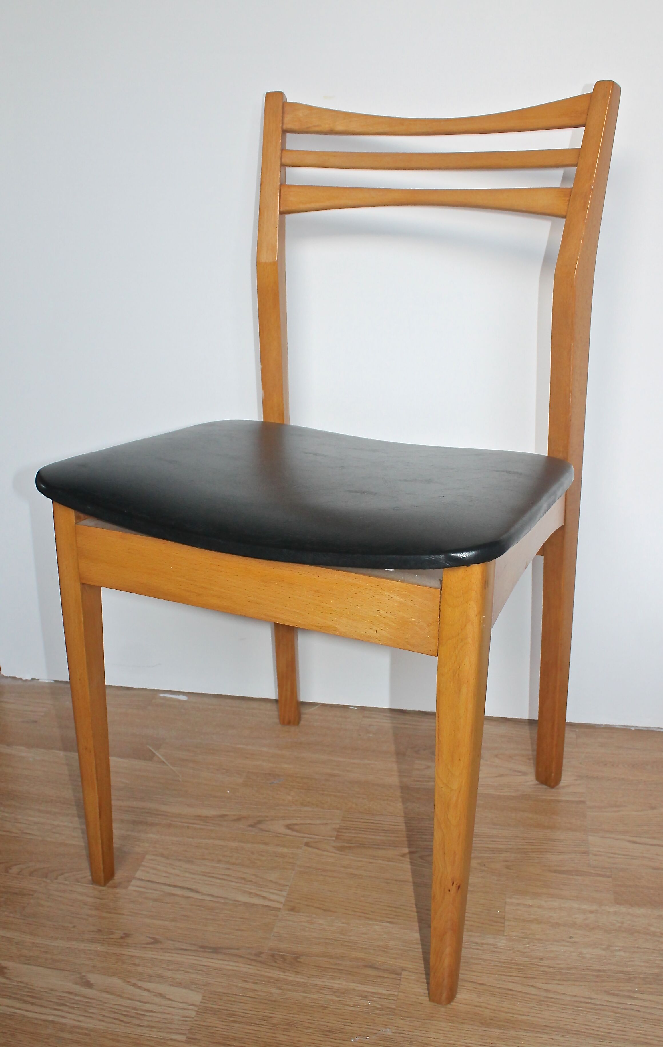 Set of 4 Scandinavian vintage chairs 70's