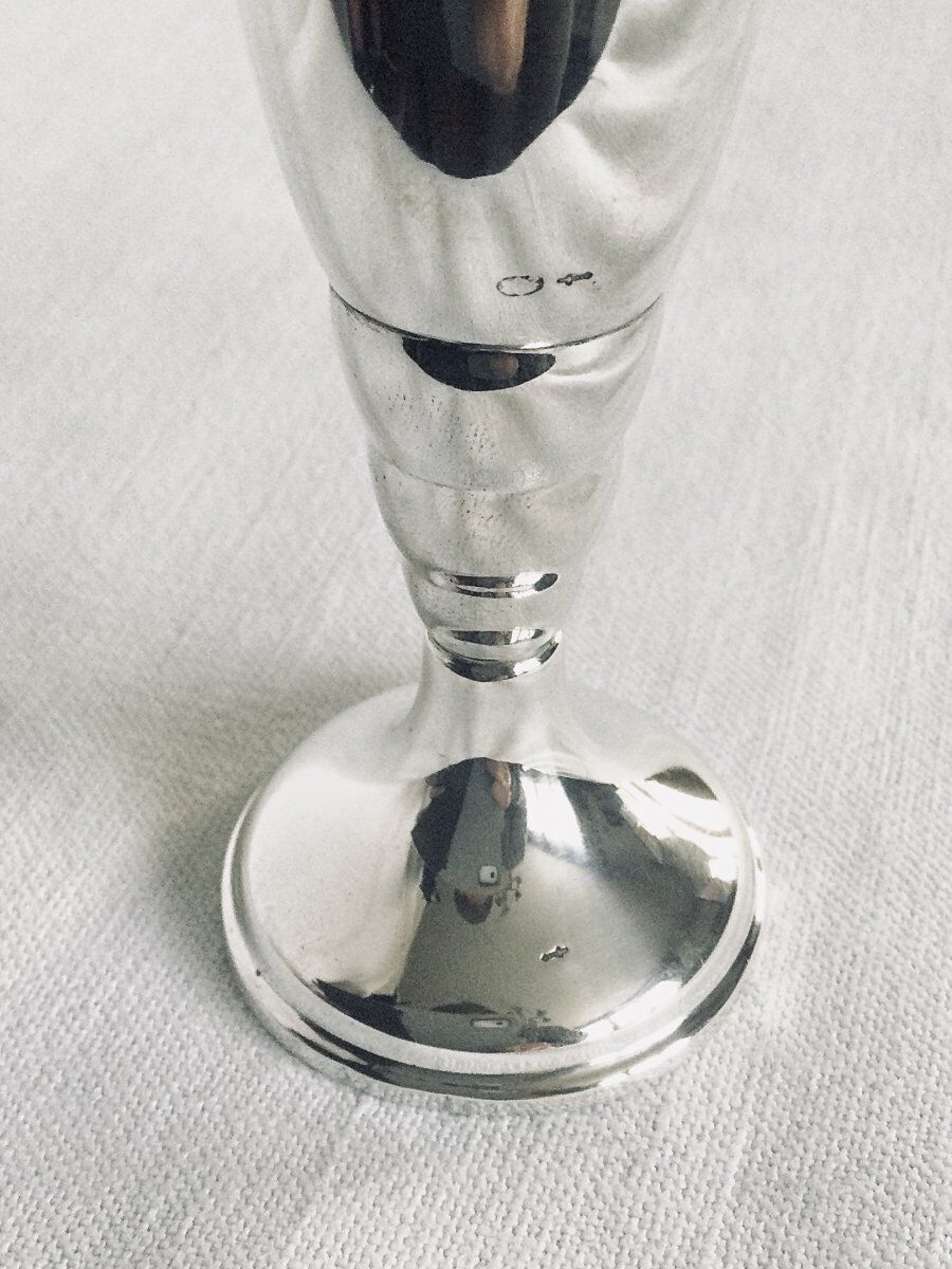 Vase cornet in dutch silver