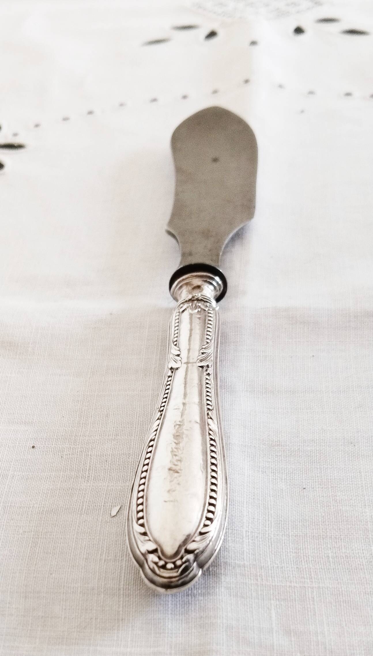 Antique silver cheese knife (ref 1)