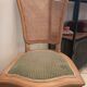 Chaise en bois, cannage et velours côtelé