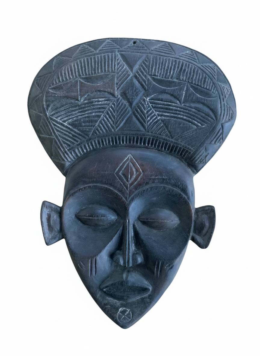 African mask in Punu style