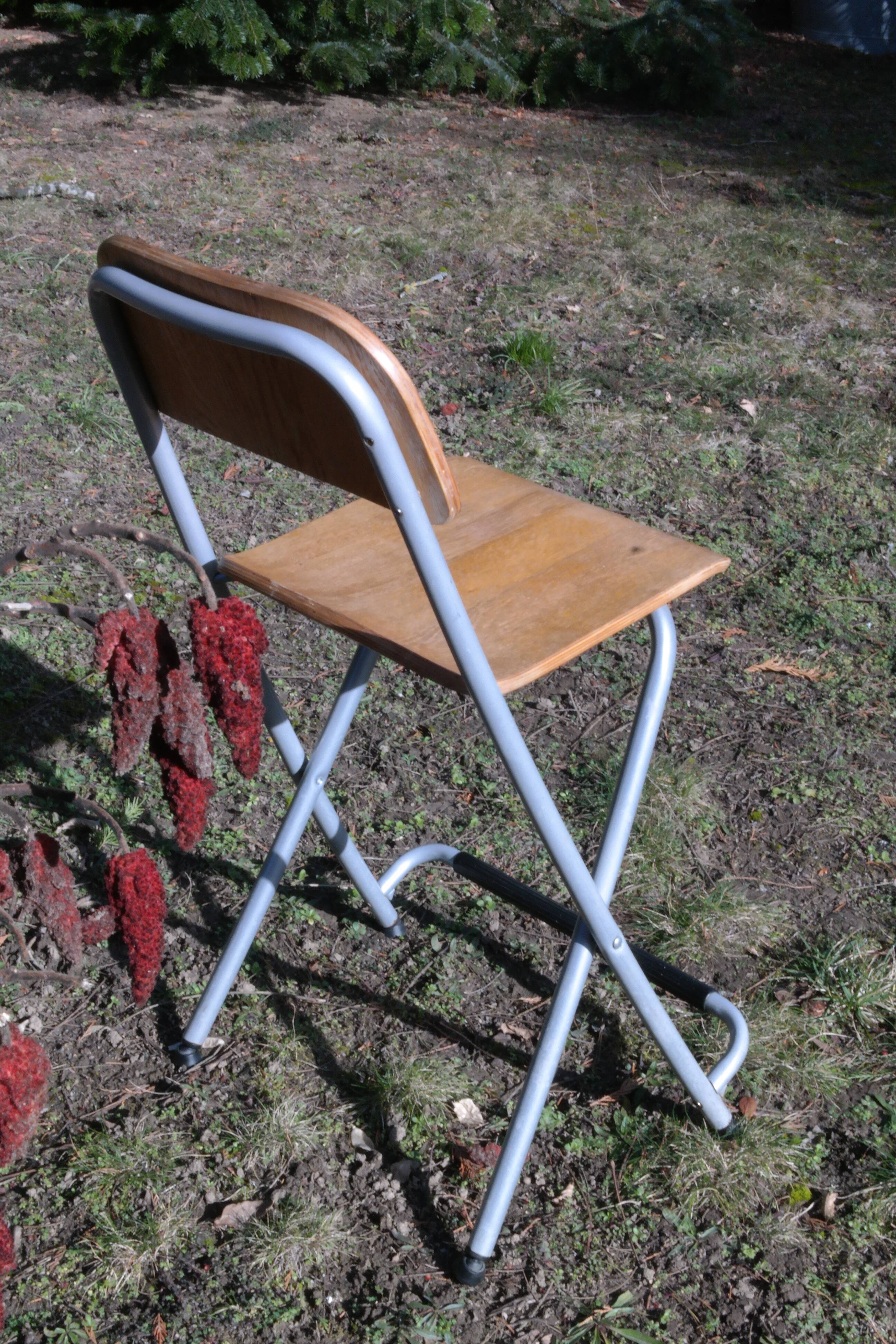 Vintage folding industrial workshop chair