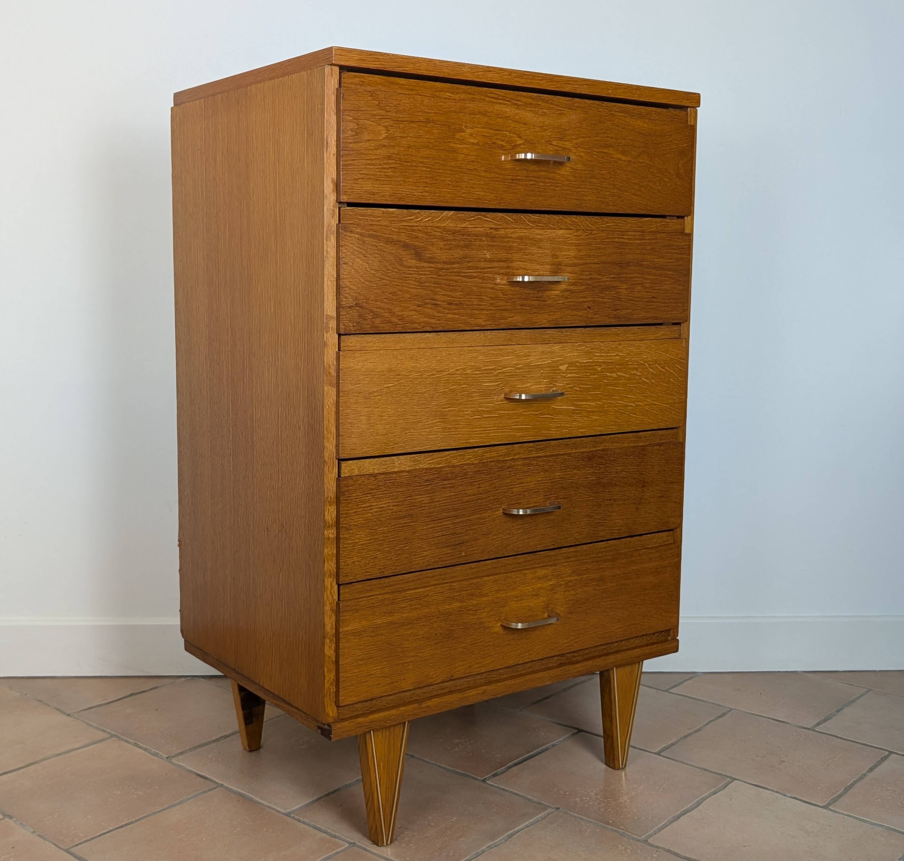 Vintage chest of drawers