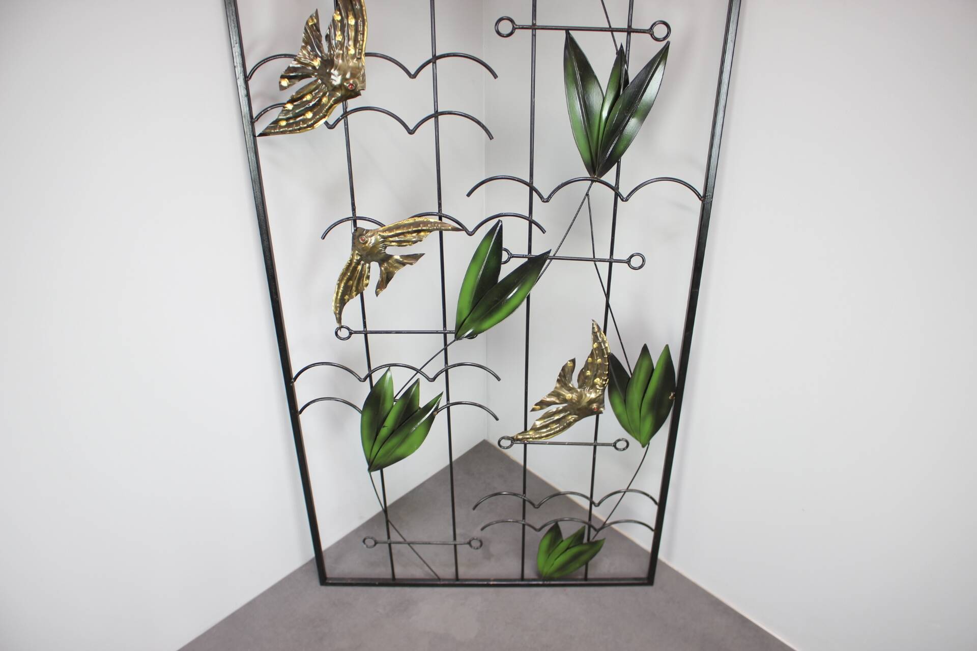 Room divider