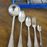 Silver metal cutlery set