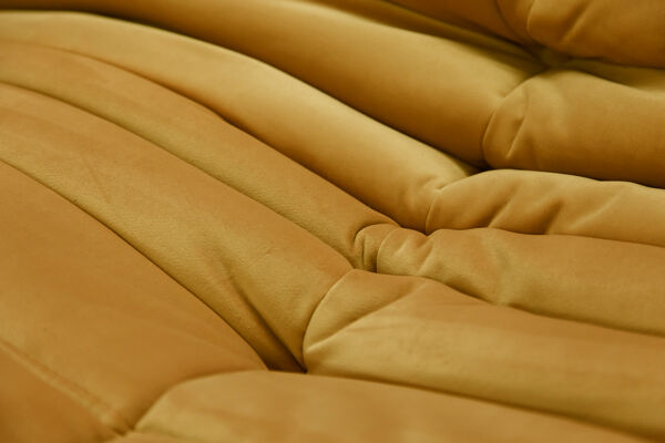 Canapé Togo modèle dessiné par Michel Ducaroy 1973