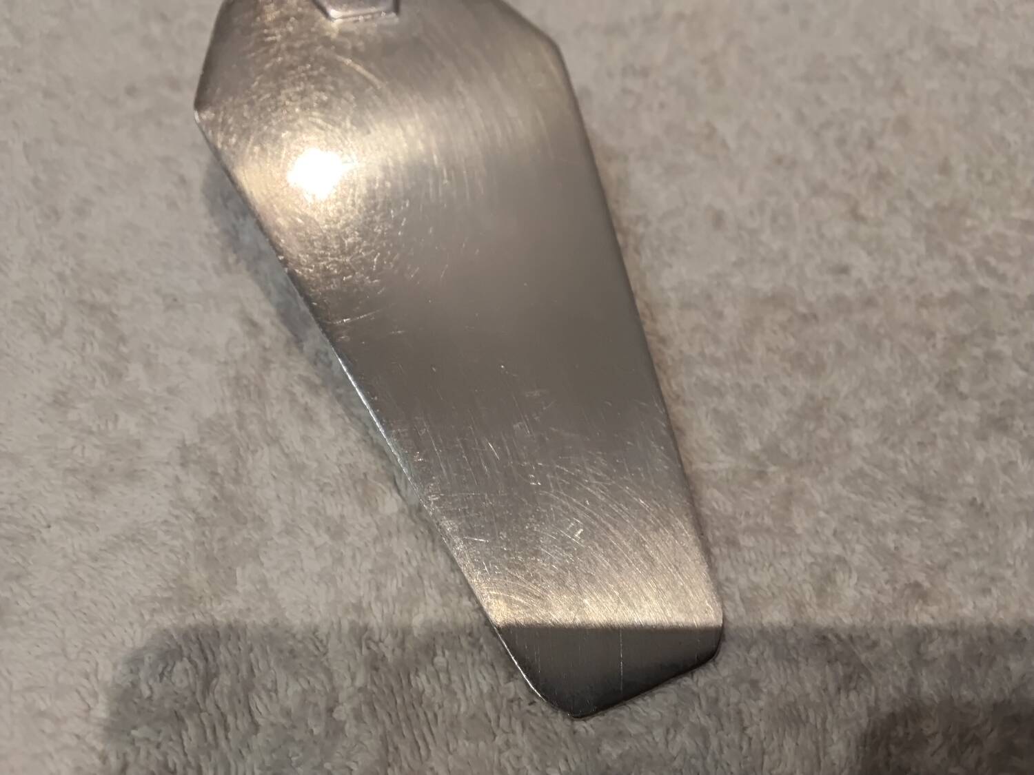 Silver-plated metal pie server by Ercuis silversmith, Chantilly pattern, 27.4cm