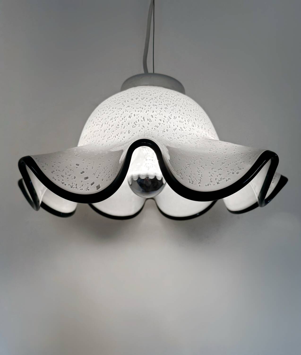 Murano glass flower pendant from the 1970s