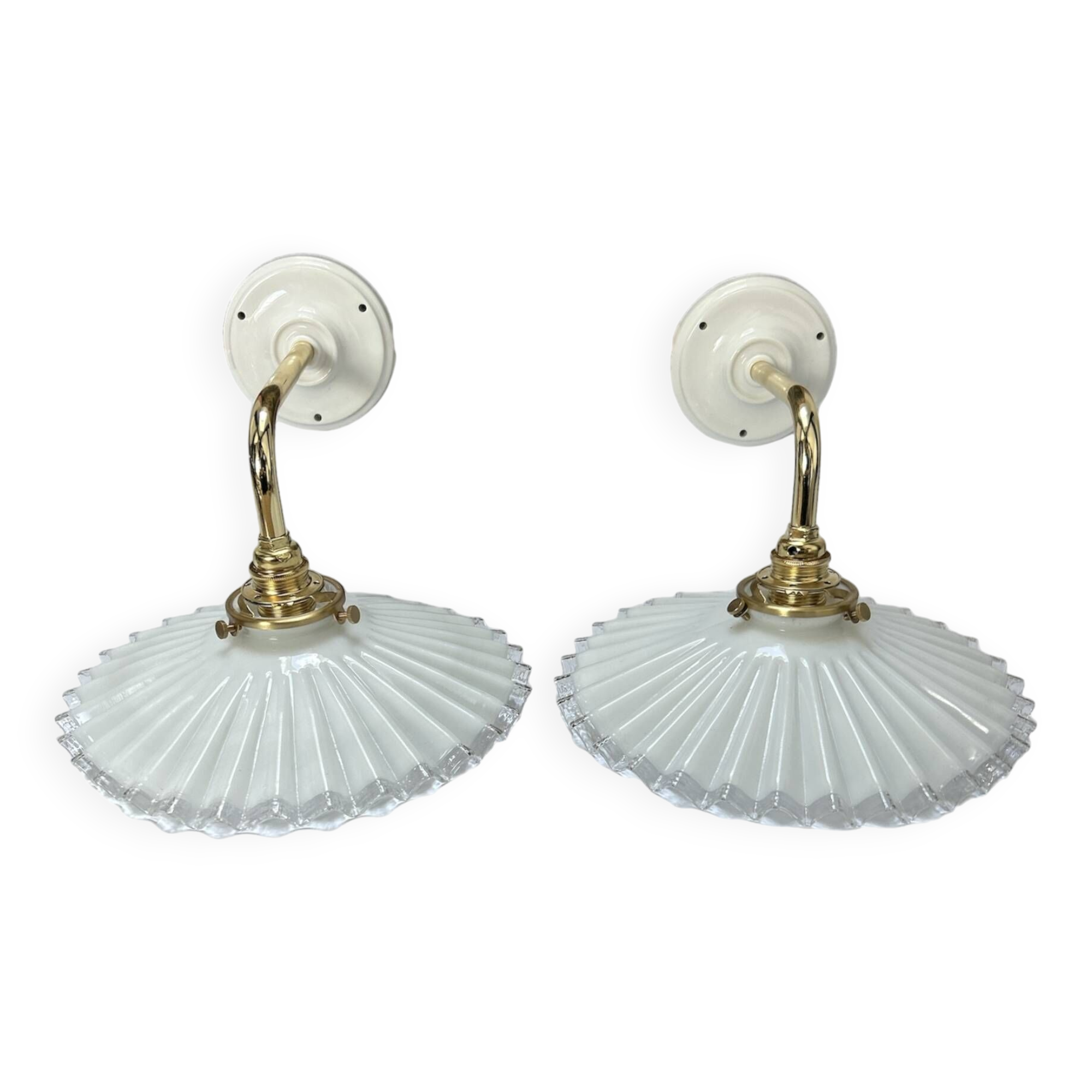 Two wall sconces in serrated white opaline