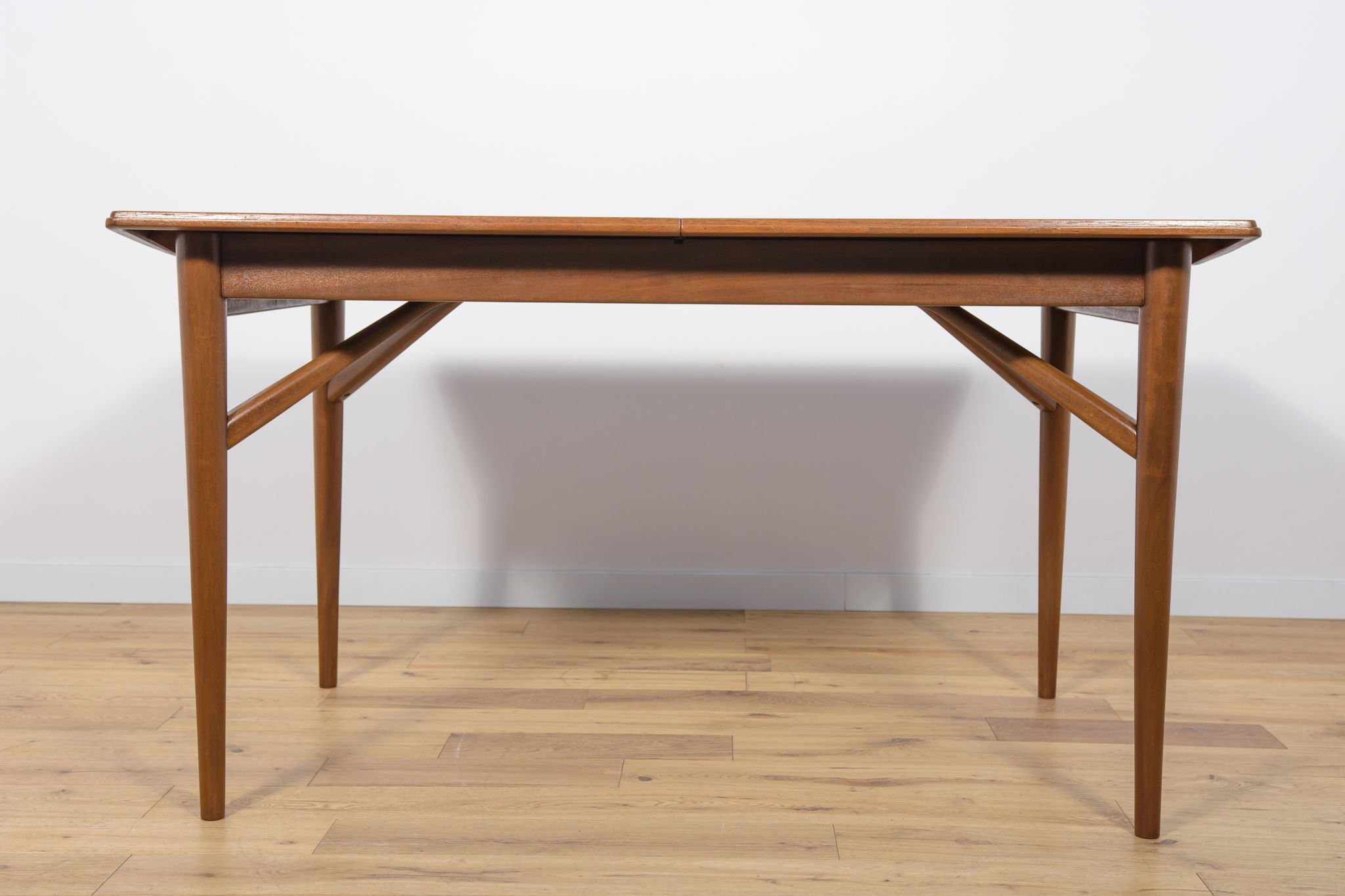 Table à manger en teck extensible du milieu du siècle Everest, années 1960