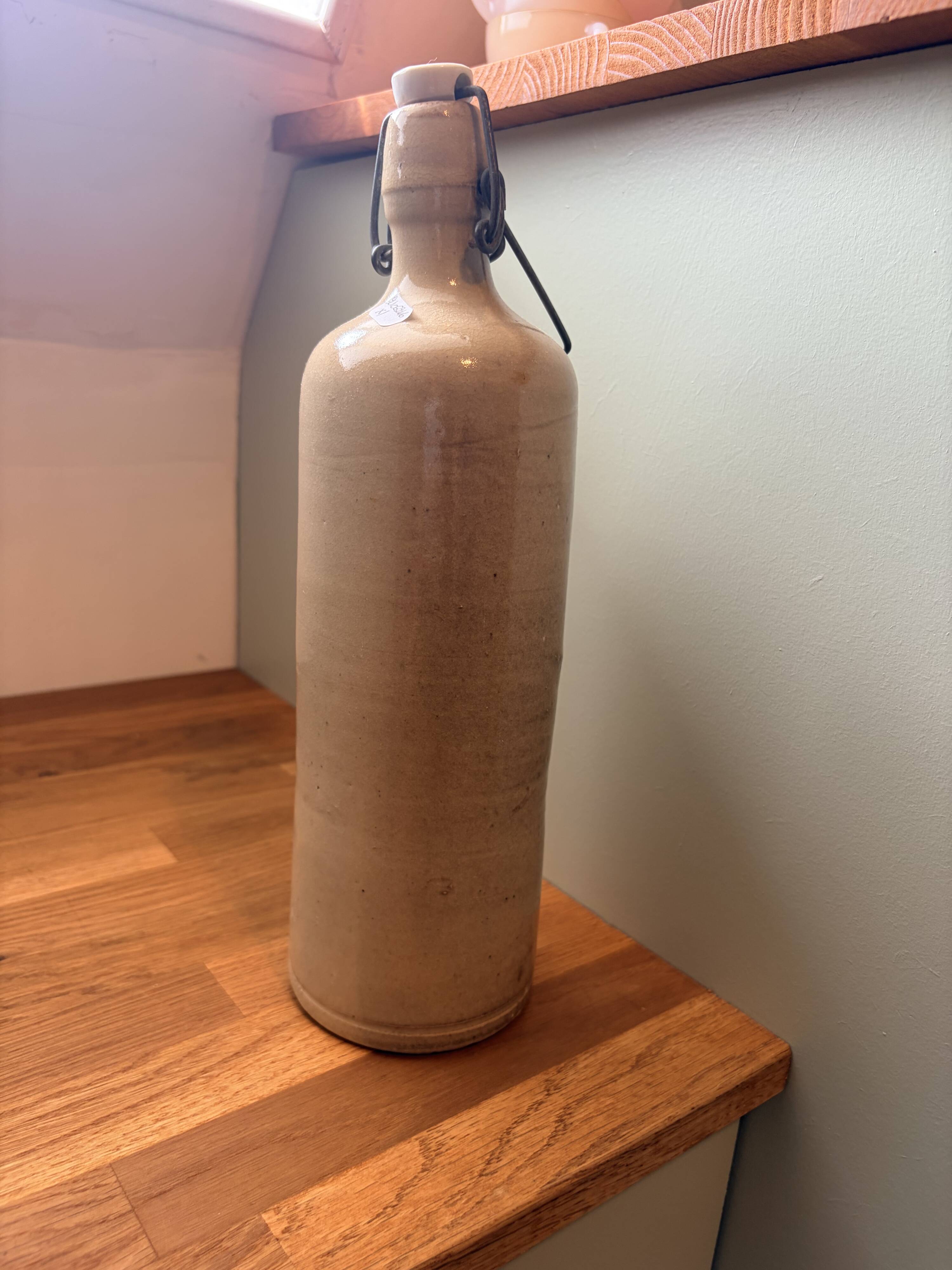 Bouteille en grès vernissé vintage 2106246