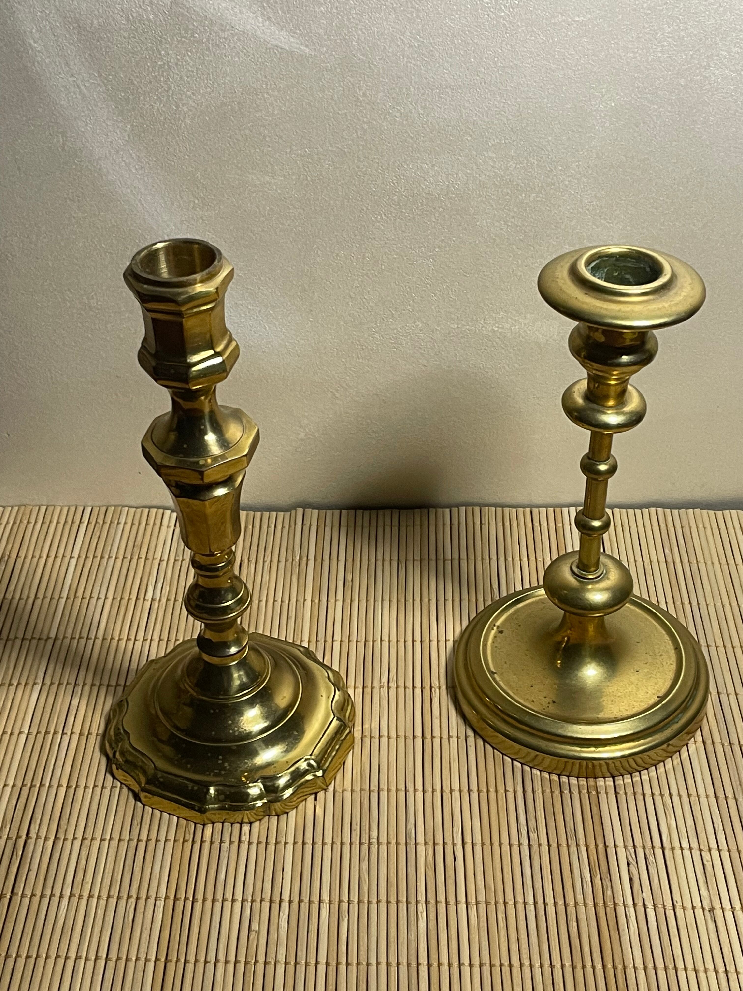 Duo de bougeoirs en laiton