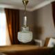Petite lampe suspendue en verre clouté