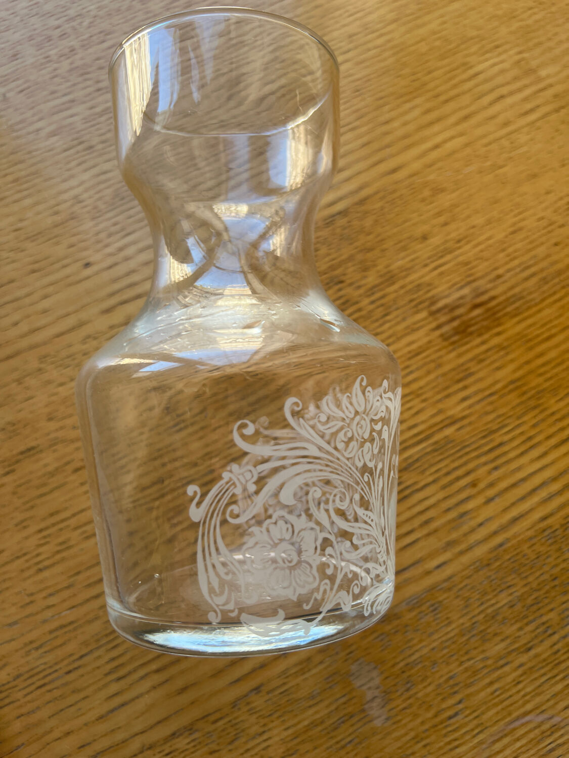 “Night service” carafe
