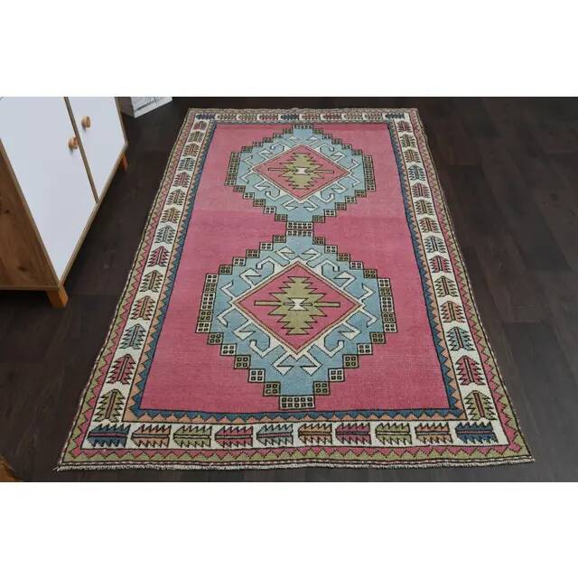 1970s vintage Turkish hand-knotted wool cotton pink area rug 128x208