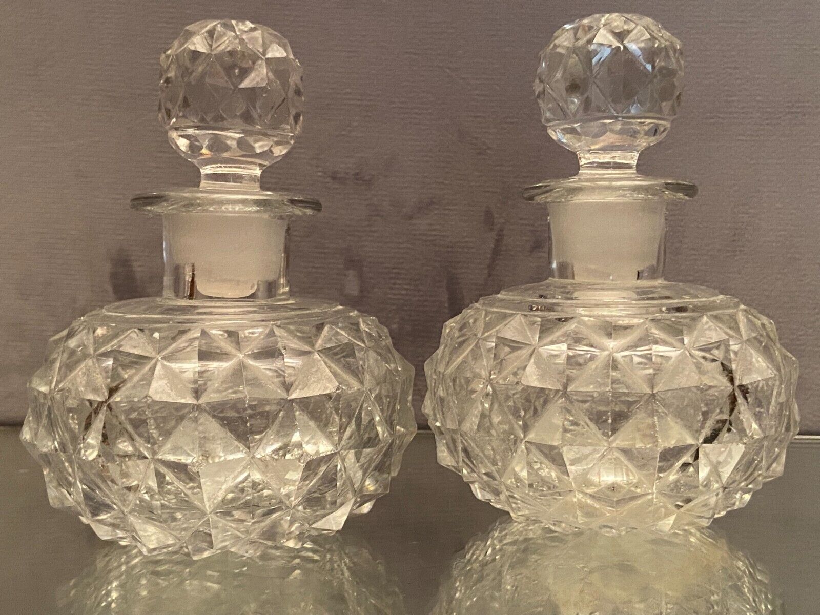 Pair of bottles nineteenth crystal Baccarat decoration diamond tips