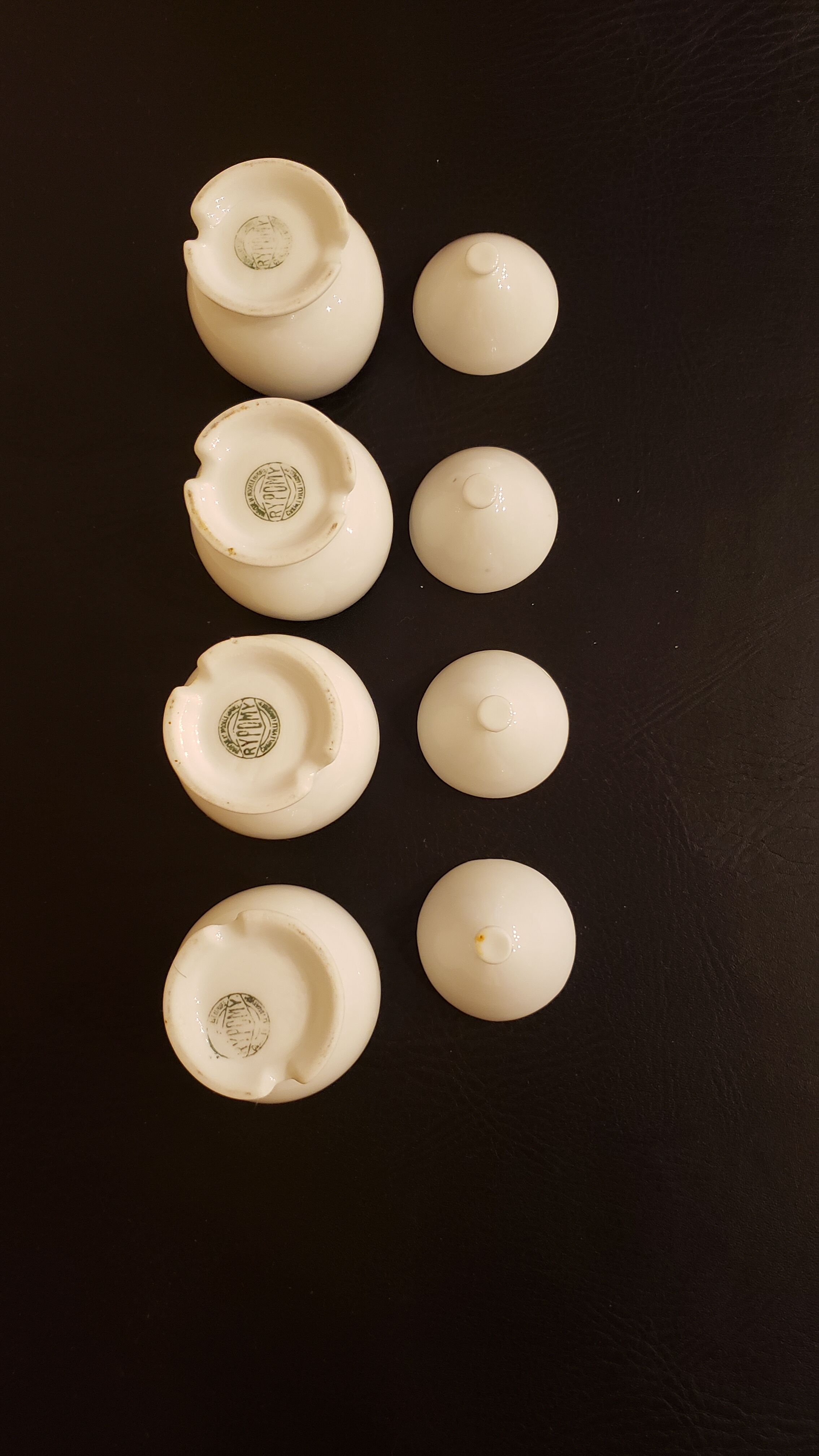 4 antique baked porcelain egg, Rypomy