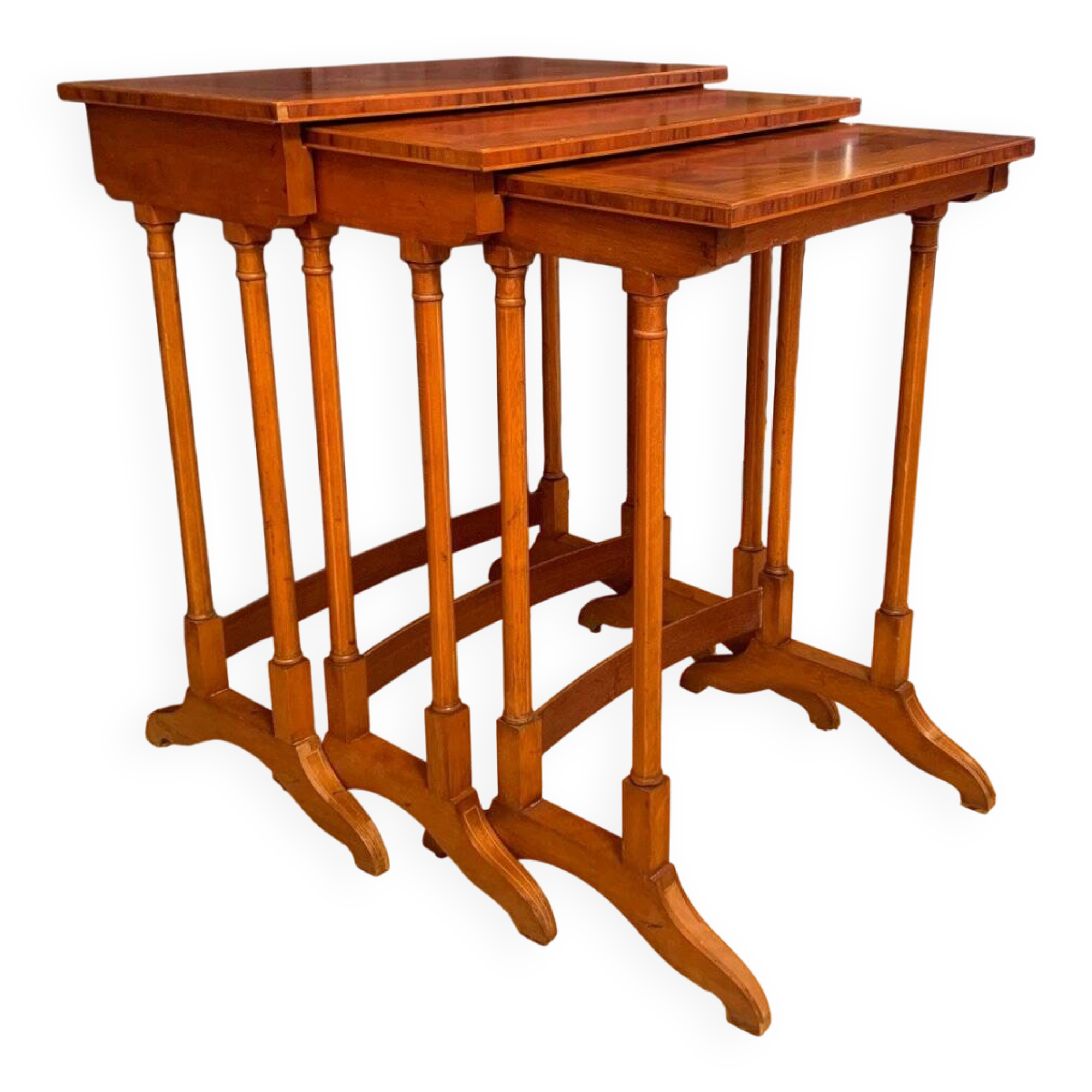 Tables édouardiennes du 20e siècle, années 1890, ensemble de 3