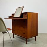 Commode en teck danois et commode par Hvidt & Mølgaard-Nielsen