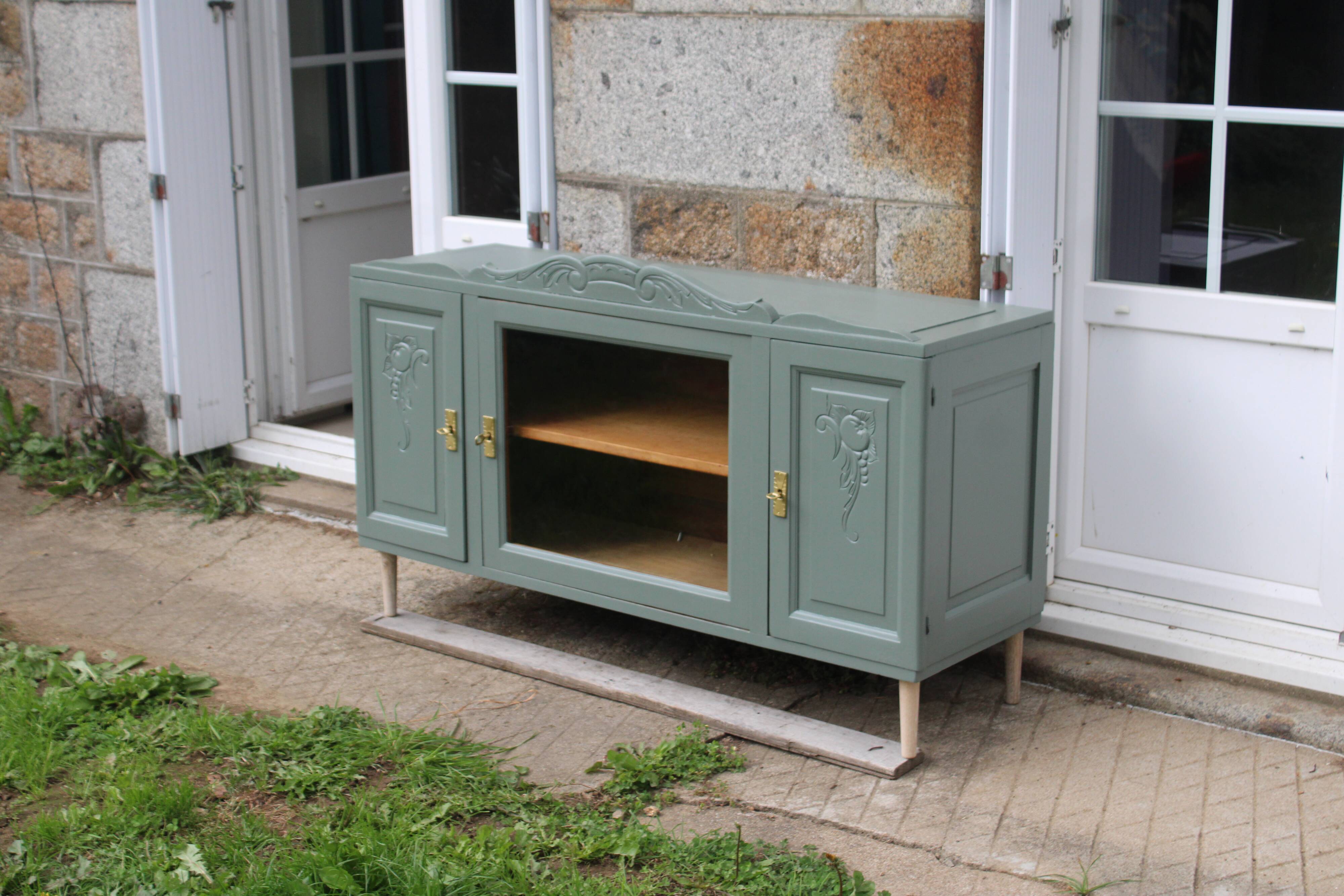 Renovated vintage sideboard with khaki paint – Haussmann chic & bohemian style