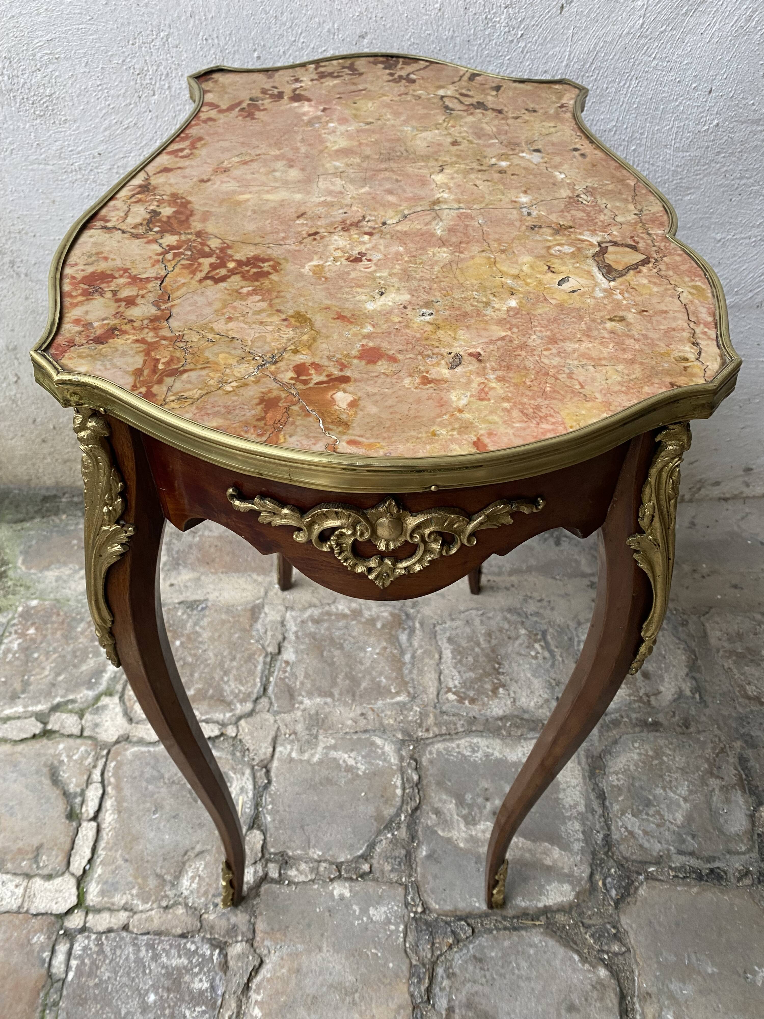 Napoleon III kidney table in Louis XV style with marble top