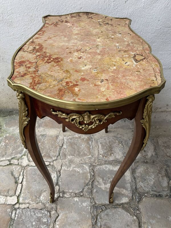 Table rognon Napoleon III de style Louis XV dessus marbre