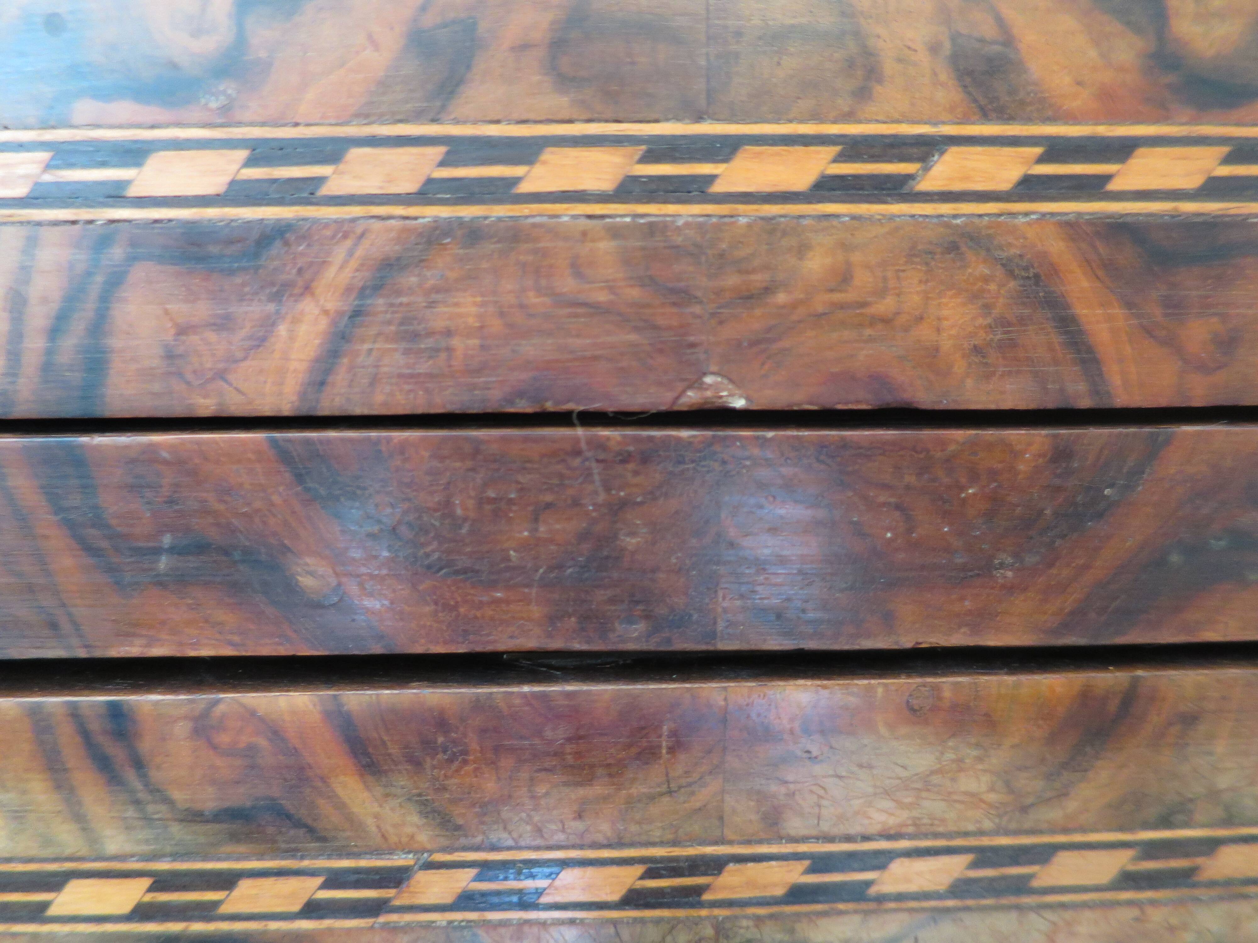 Antique oak burr chest of drawers - 4 drawers - marquetry inlay from the early 21st century