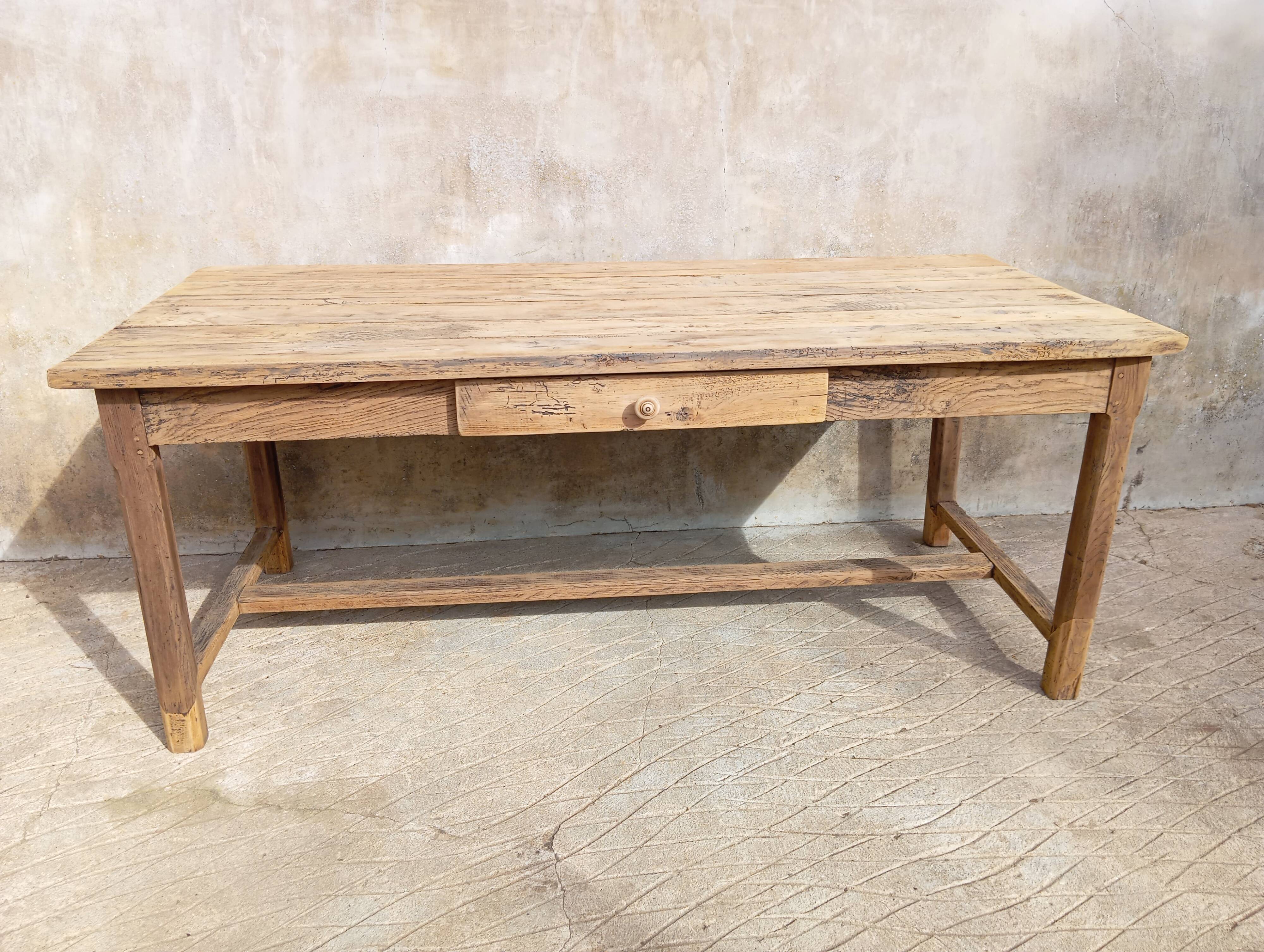 Farm table