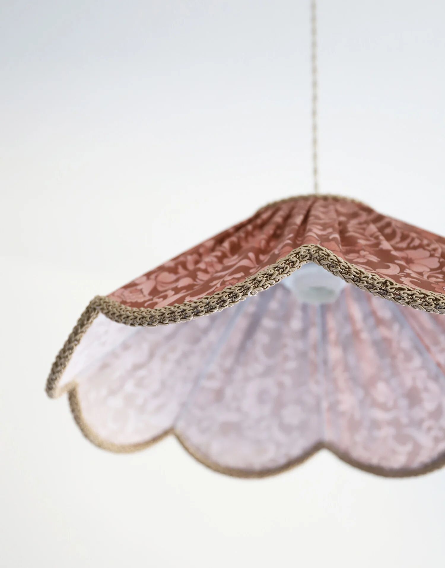 Suspension with printed floral design Françoise "auburn flowers"