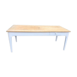 Bi-colored farm table
