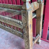 Afghanistan, un ancien porte jarres  en bois de cèdre, milieu 19éme. Porte-cruches