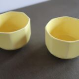 Lot of 2 lemon-colored coffee cups