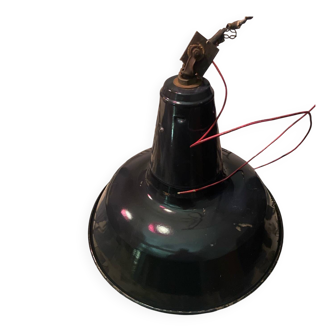 Enamelled industrial light fixture