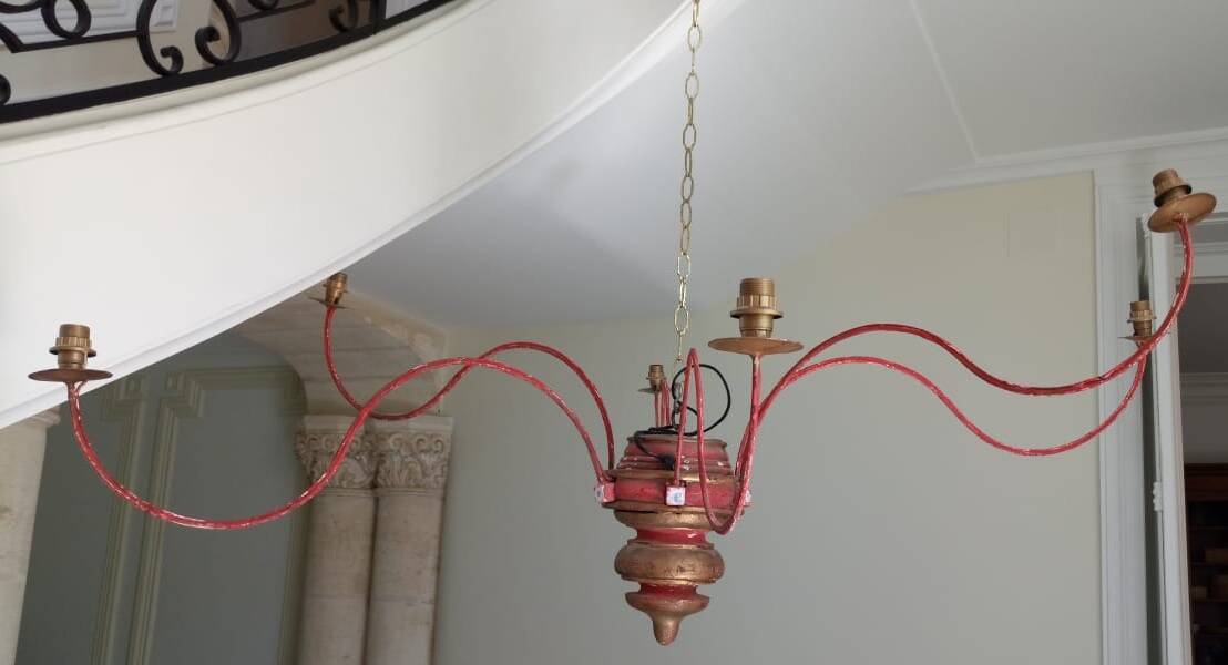 Lustre "like in an Italian theatre"