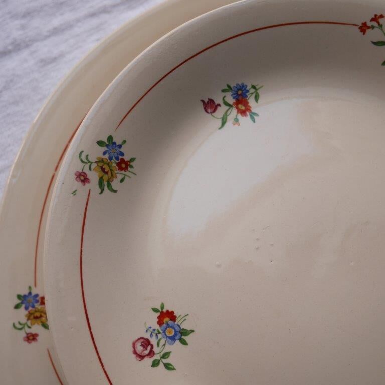 Set of 8 dessert plates with presentation plate, Béarn de Orchies Moulin des Loups model